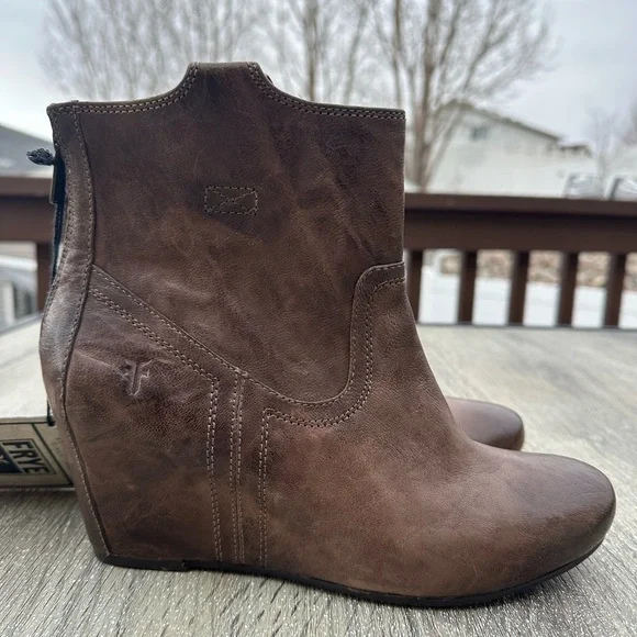 Frye Carson wedge bootie - Picture 2 of 10